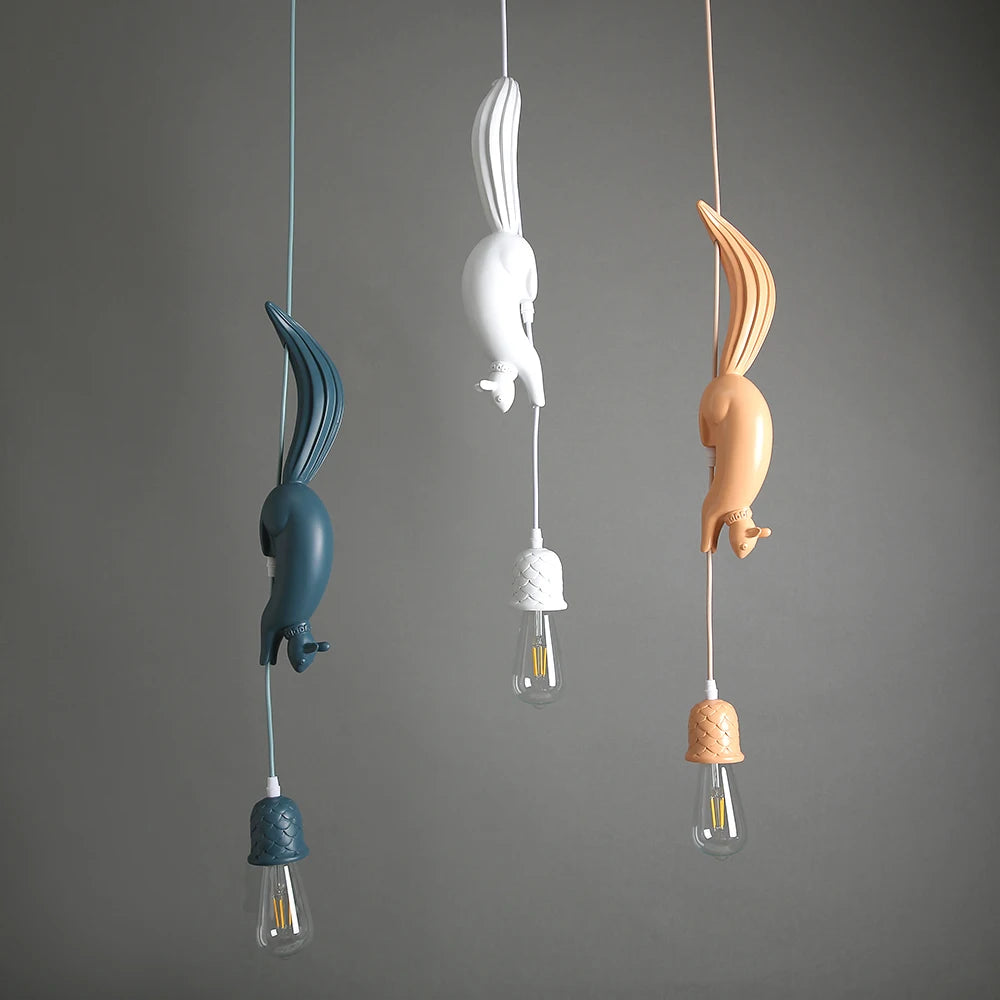 Nordic Squirrel-Shaped Pendant Light – Whimsical LED Hanging Lamp for Dining Room and Kids’ Room Decor