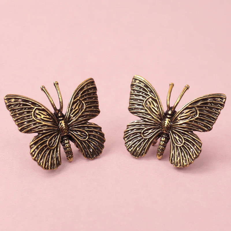 Solid Brass Butterfly Figurine – Antique Copper Miniature for Home Décor & Desktop Accessories