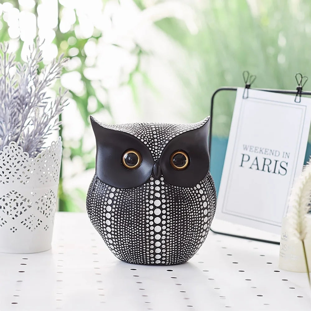 Resin Owl Statue - Modern Animal Desk Decoration for Living Room and Home Figurines