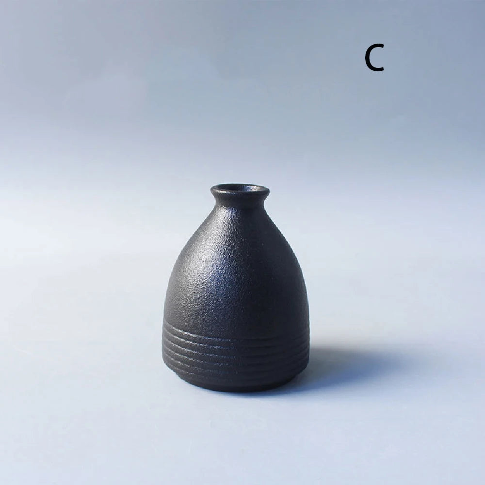 Ceramic Small Vase - Modern Japanese Style Desktop Decoration