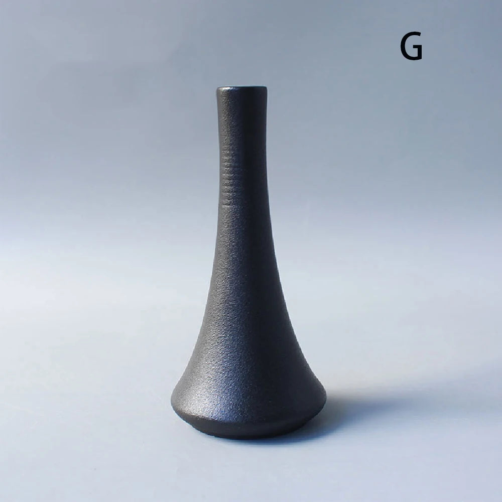 Ceramic Small Vase - Modern Japanese Style Desktop Decoration