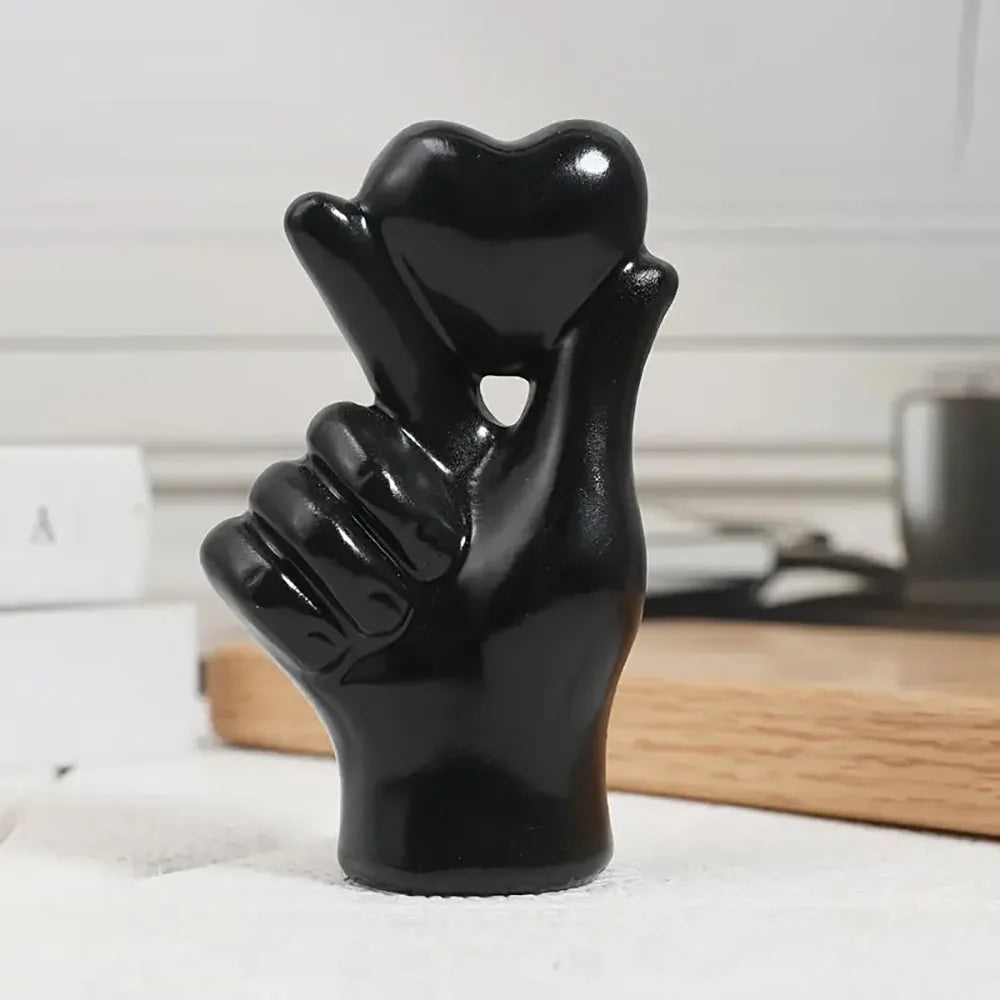 Heart Hand Gesture Statues Sculptures – Luxury Resin Desktop Ornament