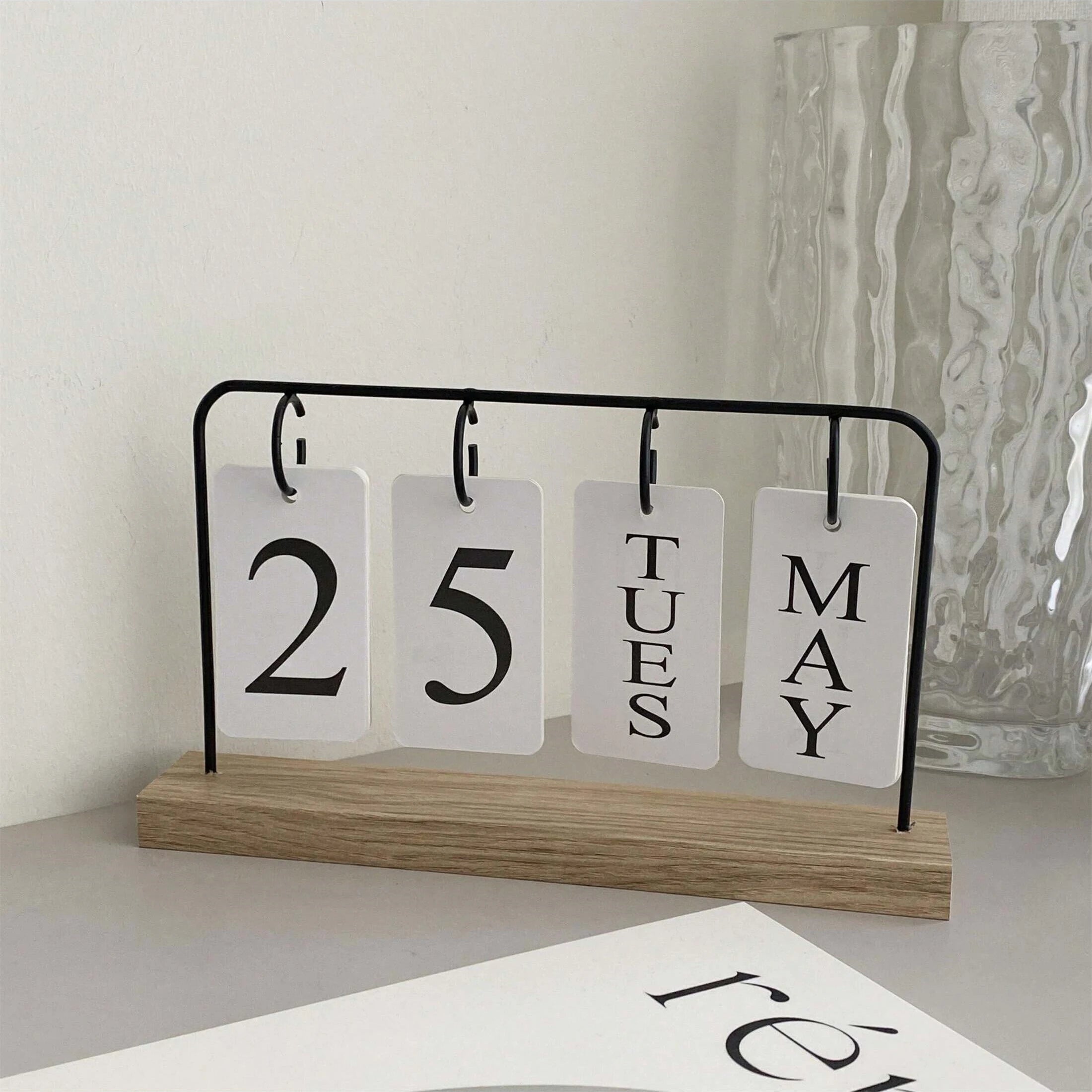 Creative Mini DIY Desktop Calendar - Stylish and Functional Metal Desk Decor